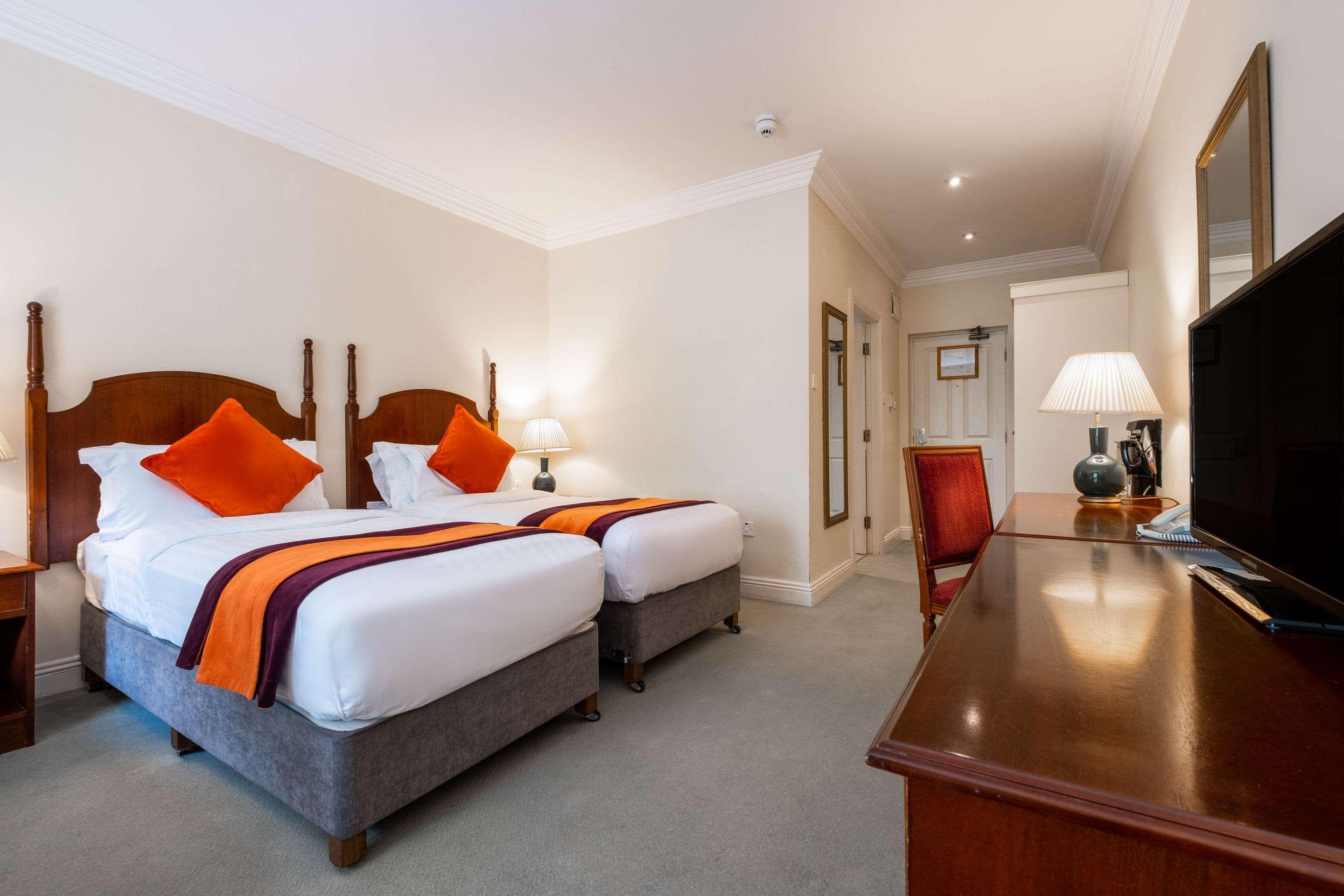 Hotel Woodstock Ennis Extérieur photo